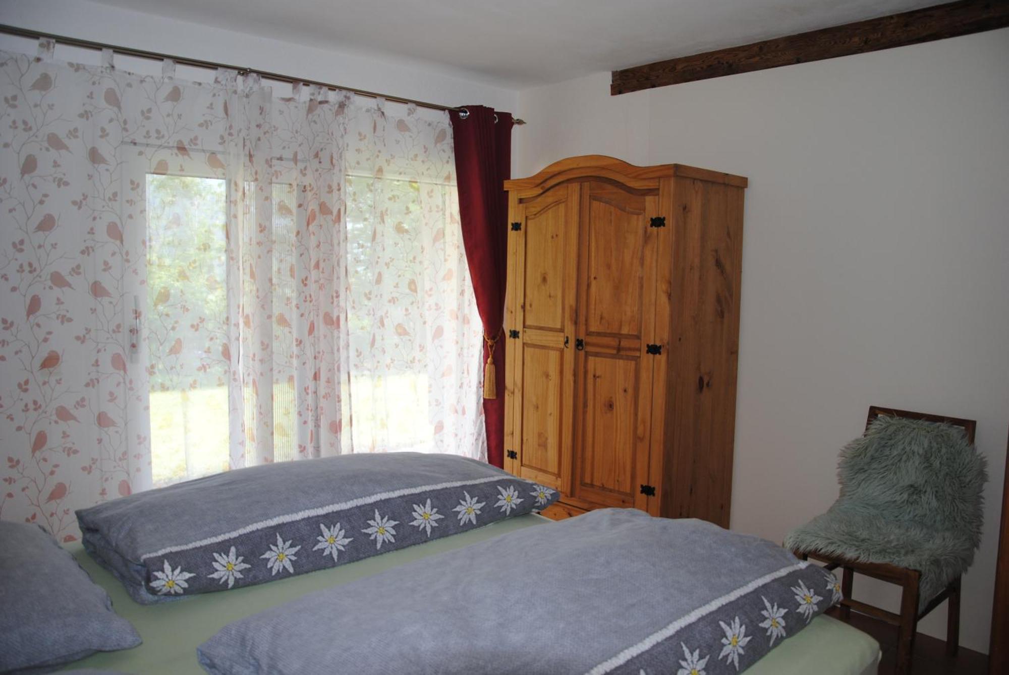 Aparthaus Am Walde & Appartement Sonnenseite Бартоломеберг Экстерьер фото